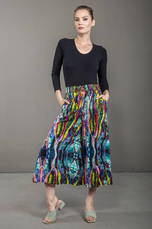 Pants made from sustainable viscose | Fioro