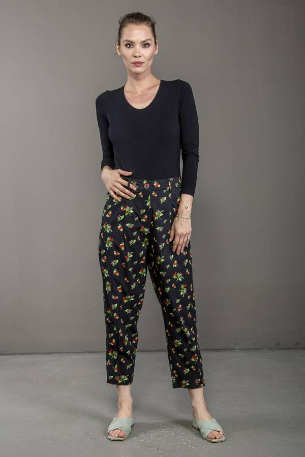 Pants made from sustainable viscose | Yassi