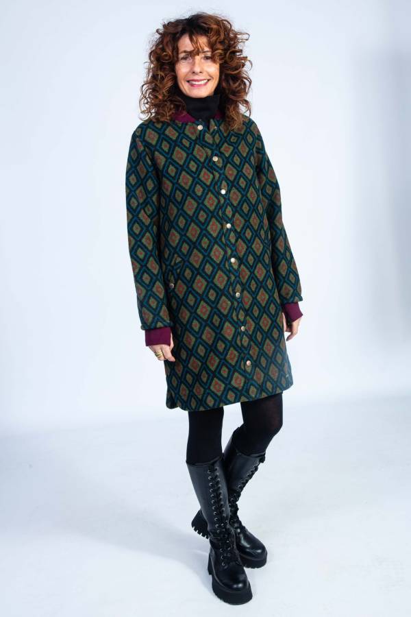 Maxi cappotto in lana riciclata jacquard